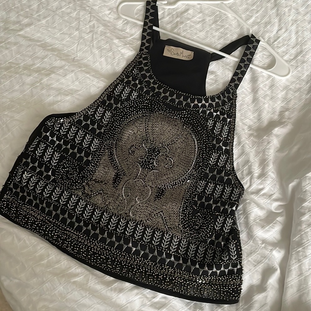 Beautiful sequins top 🖤